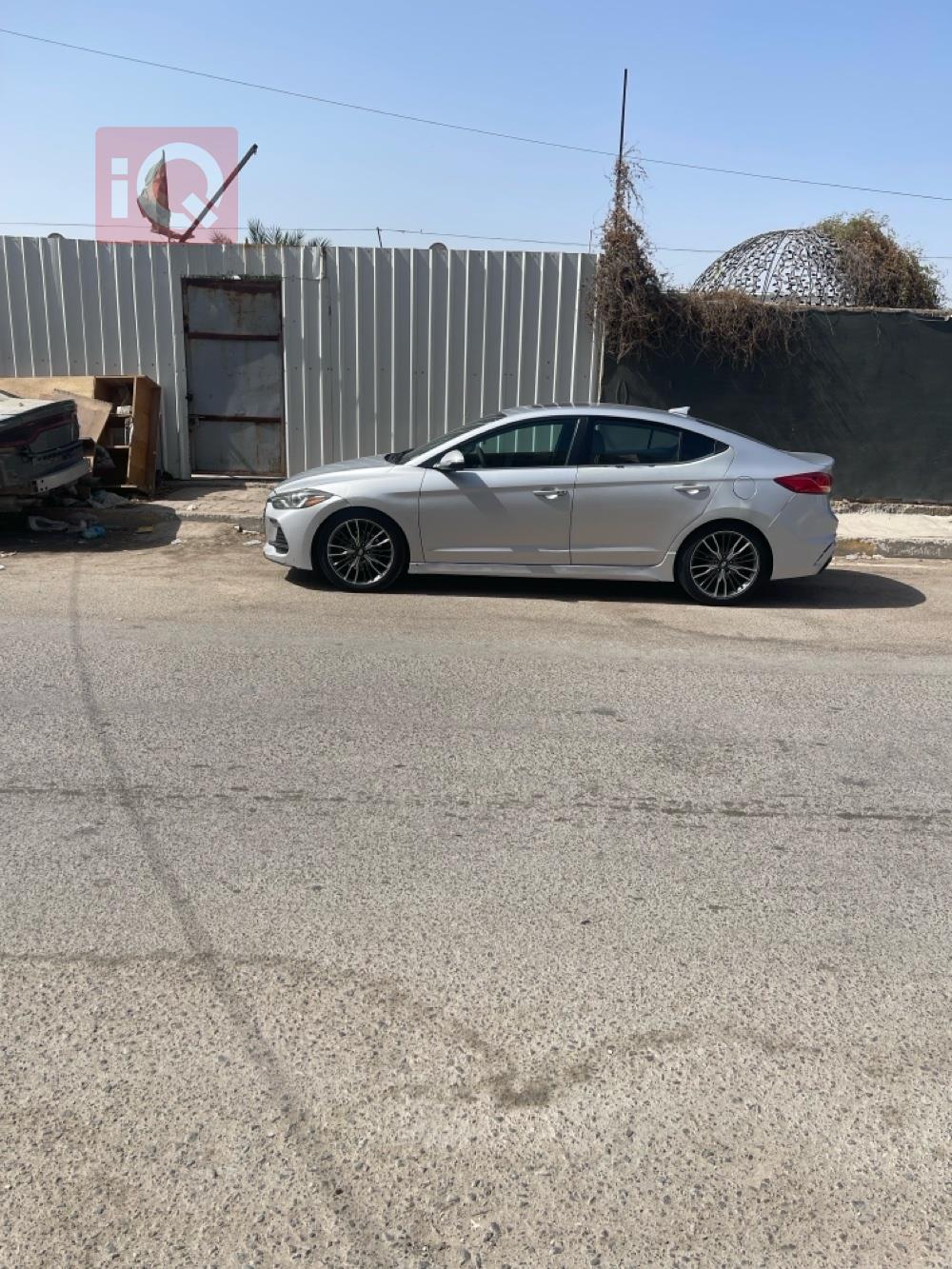 هیوندای ئەلەنترا